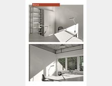 Zwei minimalistisch eingerichtete Büroräume mit weißen Tischen, schwarzen Stühlen und Schreibtischlampen. Der obere Raum enthält ein Metallregal und einen Schrank, während der untere Raum durch große Fenster mit Blick ins Grüne sowie eine Decke mit Betonoptik gekennzeichnet ist.