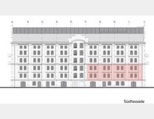 Architektonische Zeichnung einer historischen Fassade, bezeichnet als „Südfassade“. Das Gebäude zeigt symmetrische Fensteranordnungen über mehrere Stockwerke, ein hervorgehobenes Mittelteil und markierte Bereiche in rosa, die bestimmte Segmente hervorheben.