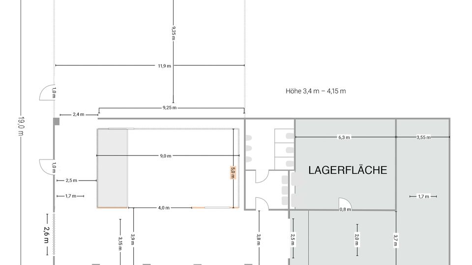Grundrisszeichnung einer Hallen- oder Lagerfläche mit Maßangaben, Türen und abgetrennten Bereichen. Rechts ist ein großer, grau markierter Bereich mit der Beschriftung „LAGERFLÄCHE“, dazu ist eine Raumhöhe von 3,4 bis 4,15 m angegeben.